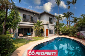5 BR Villa w Pool - Old City 7 Min Walk - Family Friendly - Ping-Pong Table